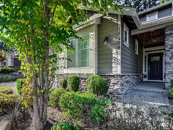 3rd image of 15229 12th Avenue NE