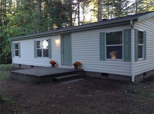10 NE Bonanza Rd, Belfair, WA 98528