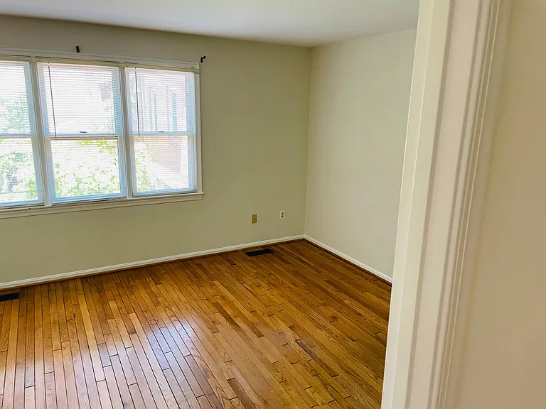 1405 Oronoco St — Photo 48