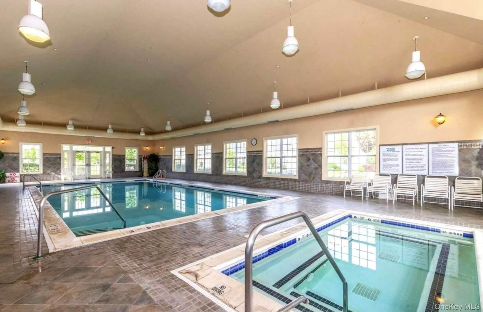  Clubhouse Indoor Pool and Jacuzzi