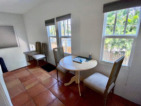 3rd image of 422 N Palmway #1 & 2