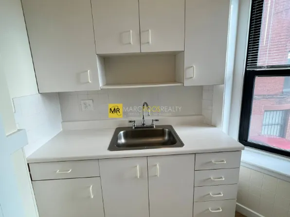 513 Beacon St APT 5, Boston, MA 02215