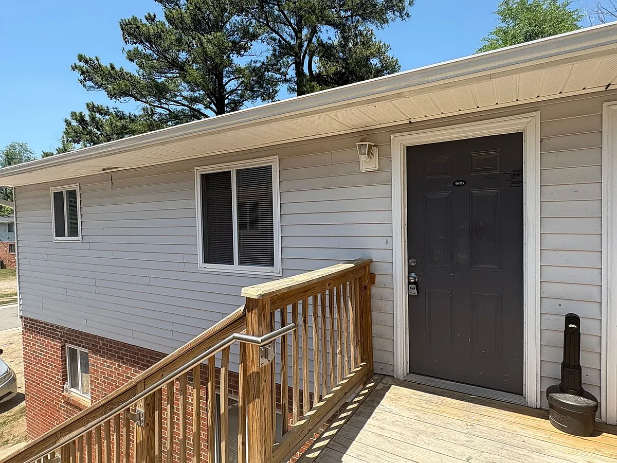 Building Photo - 567 Dacian Rd