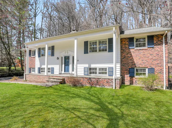 149 Watch Hill Road, Cortlandt Manor, NY 10567