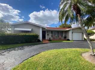 7218 E Tropical Way, Plantation, FL 33317