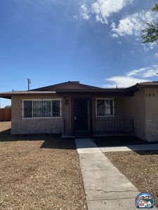 105 W Orange Ave, El Centro, CA, 92243