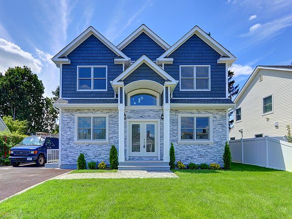4th image of 36 Cloister Ln