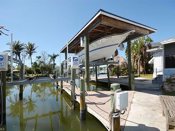5th image of 3755 Royal Palm Dr