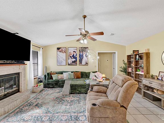 3rd image of 10933 Oak Valley Dr