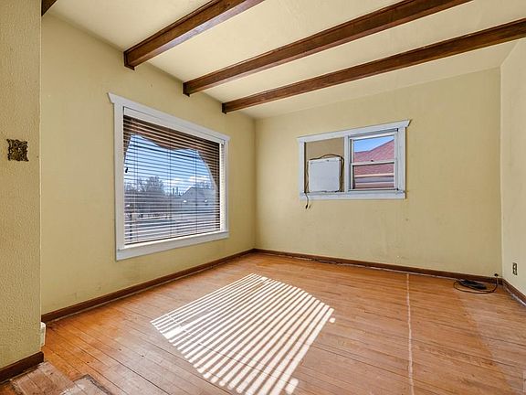 4th image of 807 E Mesa Ave