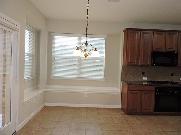 5th image of 13618 Cotton Way