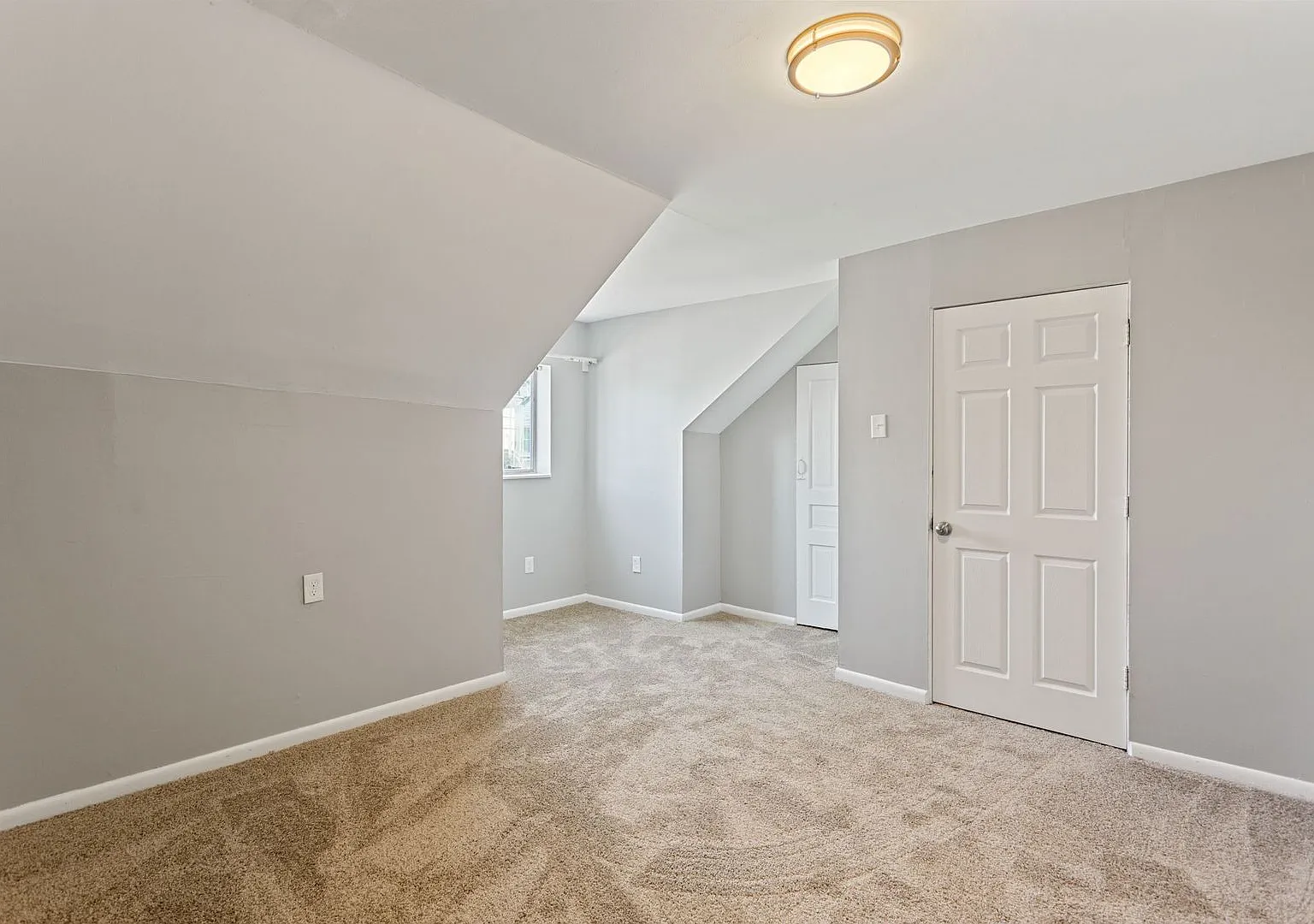 4 bed 1.5 bath - Completely updated in great Mt. Washington location - central air, washer/dryer — Photo 4