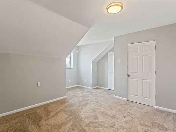4th image of 147 Amabell St
