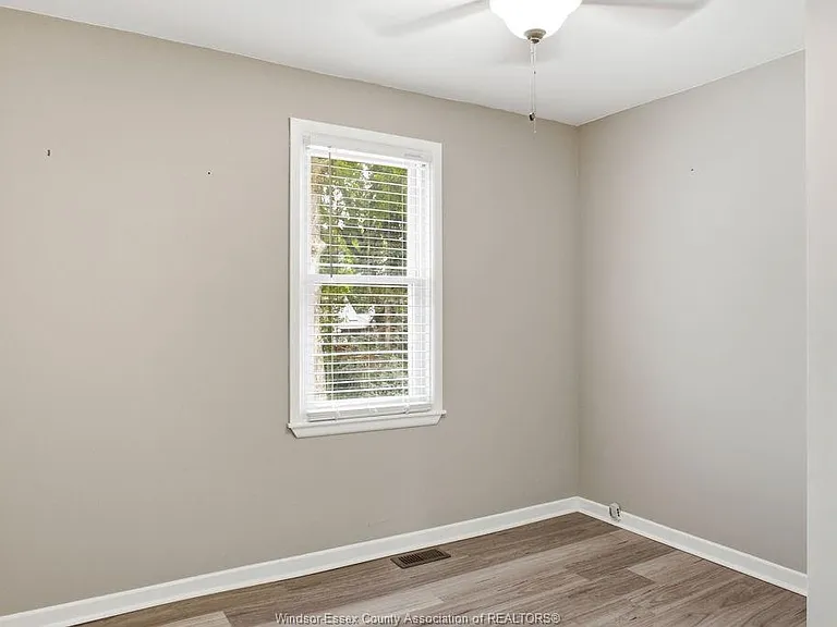 1338 Bernard Rd #UPPER — Photo 12
