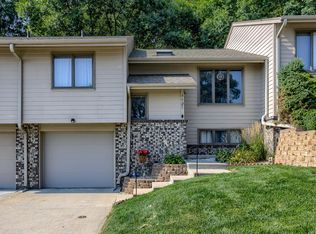 1121 Arbor Ridge Dr, Council Bluffs, IA 51503