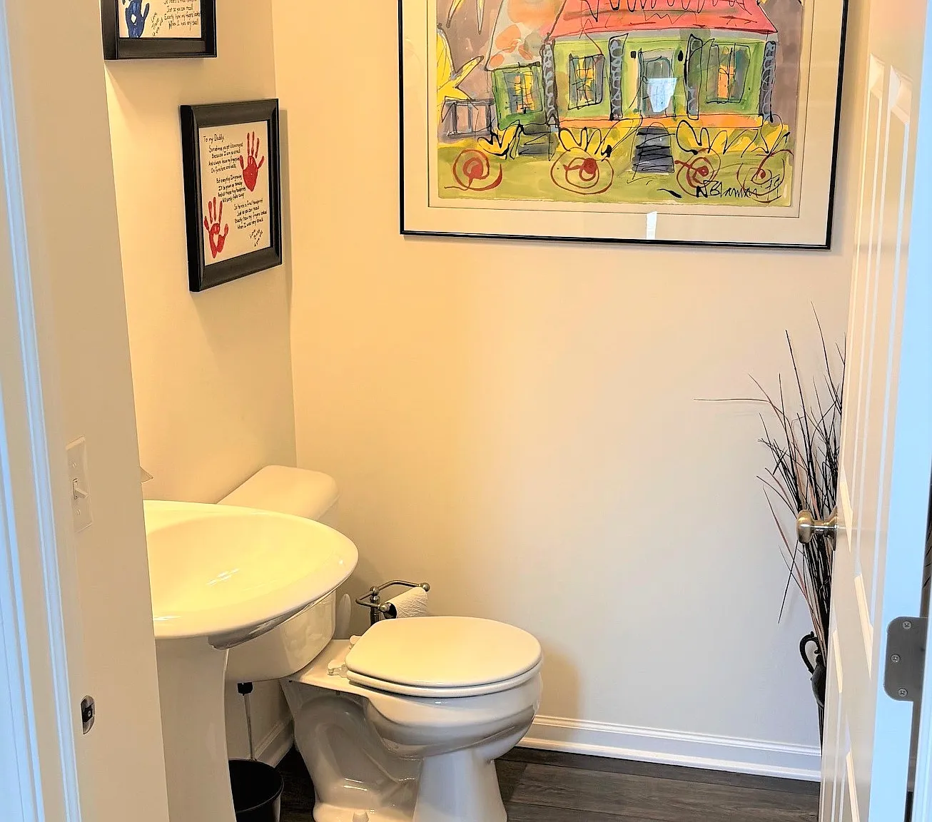 3 bed, 2.5 bath, 1976 sqft, $3,400 — Photo 3