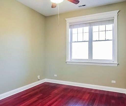 3rd image of 3160 N Paulina St #2F