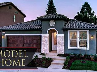 1633 E Benvenuto Dr, Fresno, CA 93730