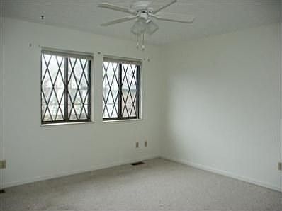 3rd image of 9454 Haddington Ct