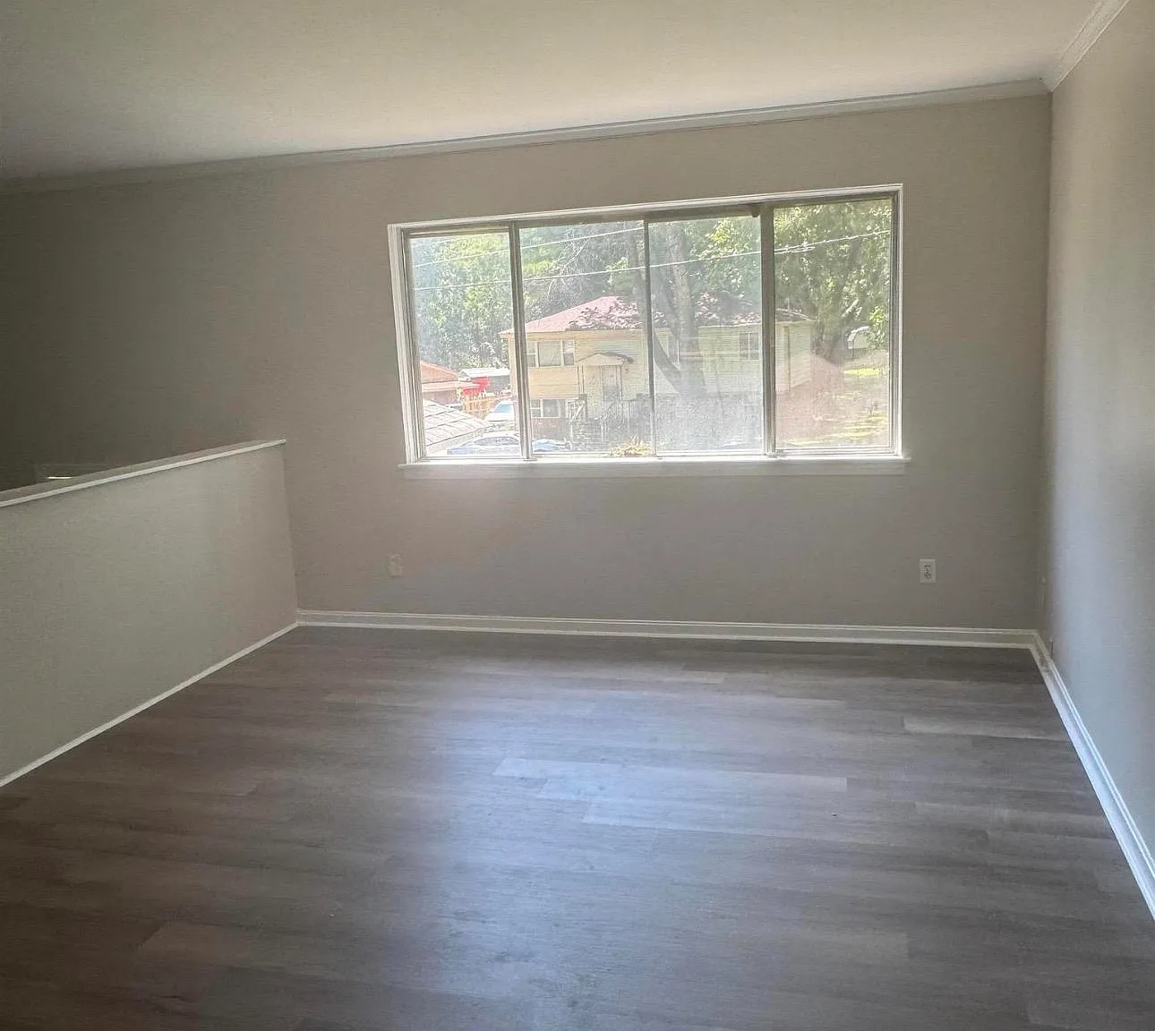 3 bed, 2.0 bath, 1300 sqft, $1,395 — Photo 2