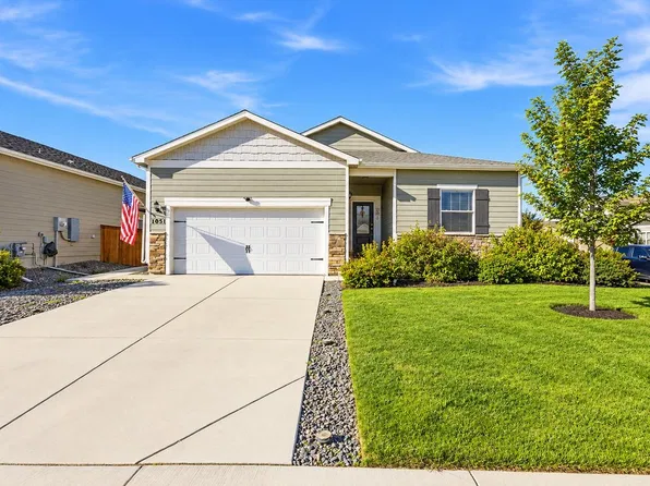 1051 Long Meadows St, Severance, CO 80550