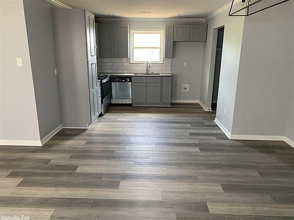 2nd image of 1304 W 52nd St
