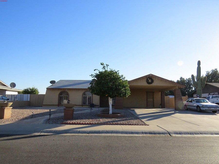 1st image of 8831 W Cinnabar Ave