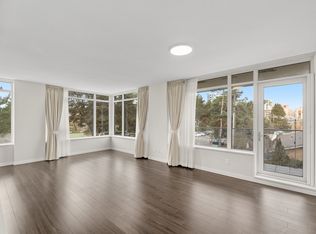 7328 Gollner Ave #303, Richmond, BC V6Y0H7