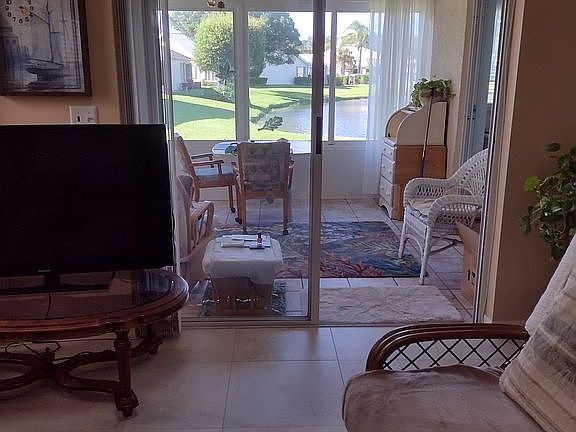 2nd image of 4218 SE Home Way
