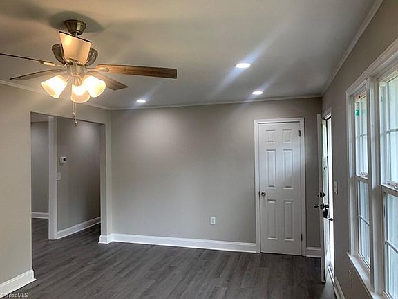 4th image of 3226 Dreiser Pl