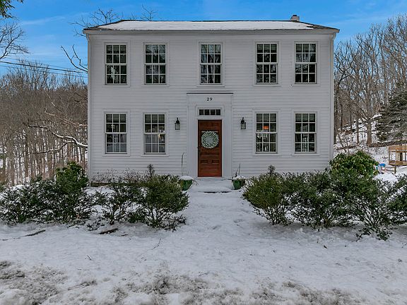 29 Goose Hill Road
