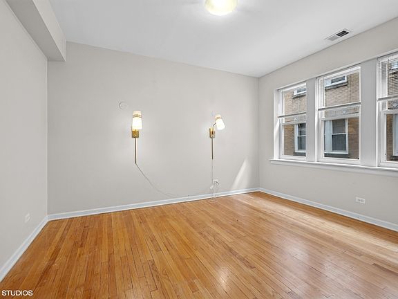 3rd image of 3429 W Shakespeare Ave APT 1A