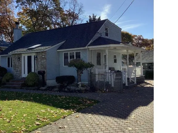 4050 Raymond Street, Seaford, NY 11783