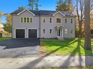 20 Pine Hill Rd, Lynnfield, MA 01940