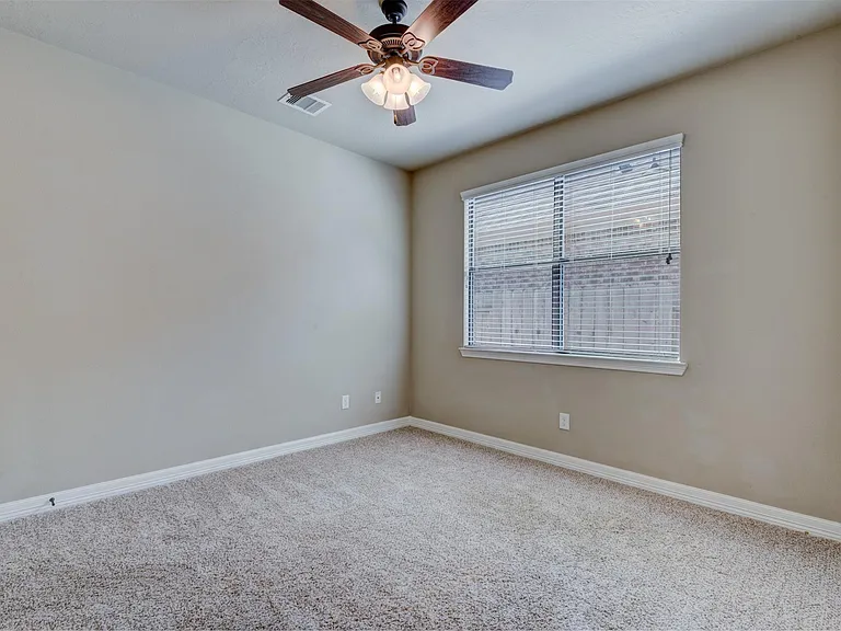 25151 Alina Ln — Photo 15