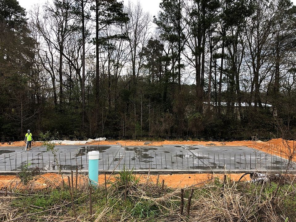 2nd image of 327 Connor Cir