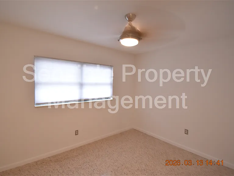 528 Suwanee Cir — Photo 25