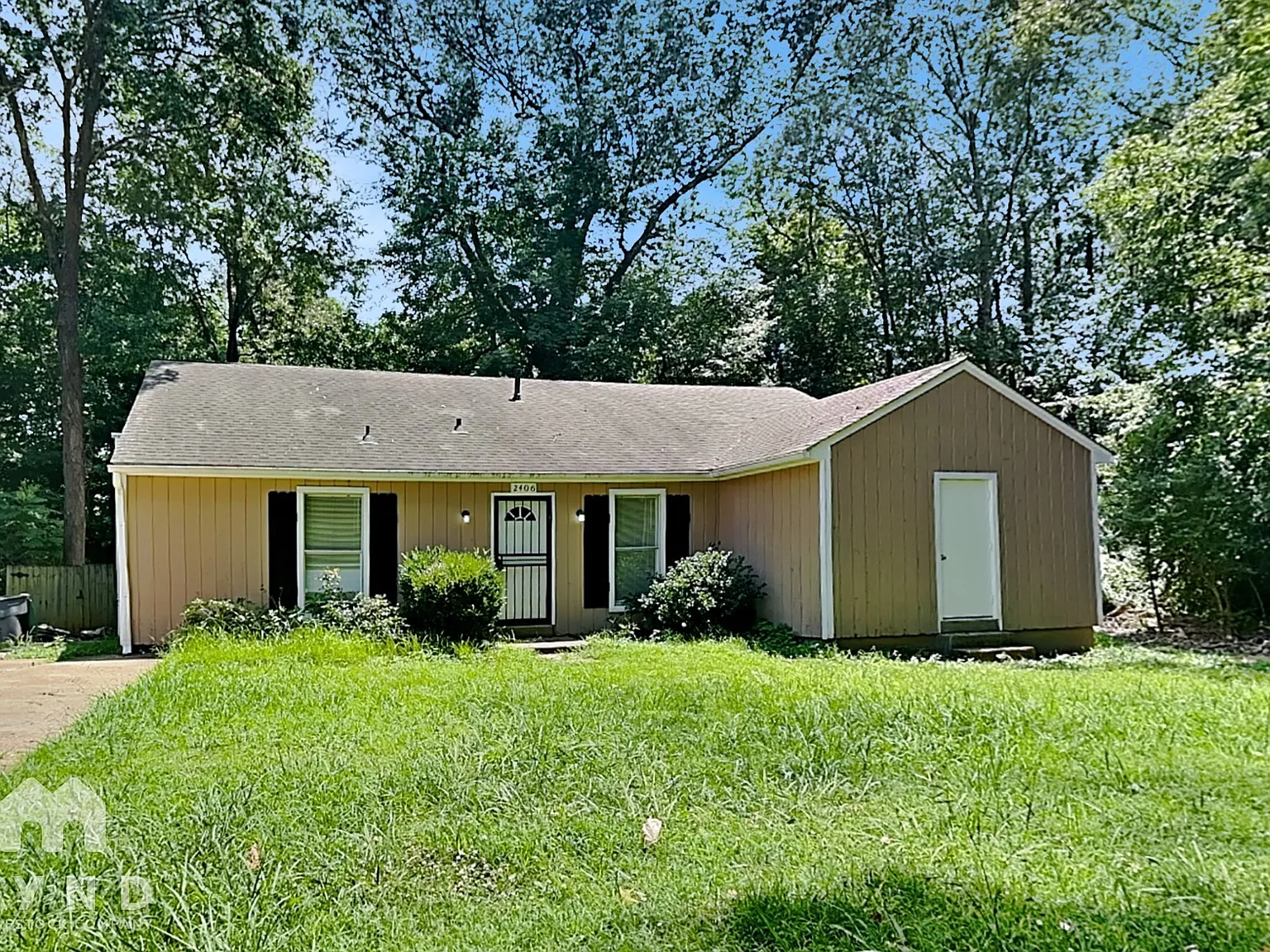 3 bed, 2.0 bath, 1500 sqft, $1,315 — Photo 1