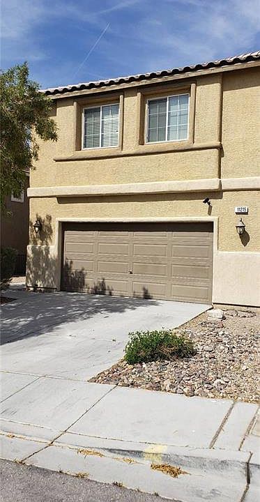 1st image of 11215 Dahlia Grove St