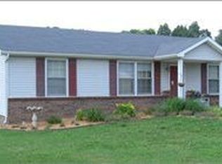 728 Acorn Dr, Clarksville, TN 37043