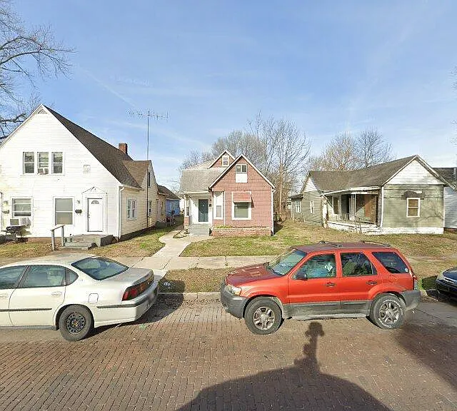 227 S 14th St #C — Photo 2