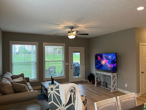 3rd image of 9111 Woodgate Cir