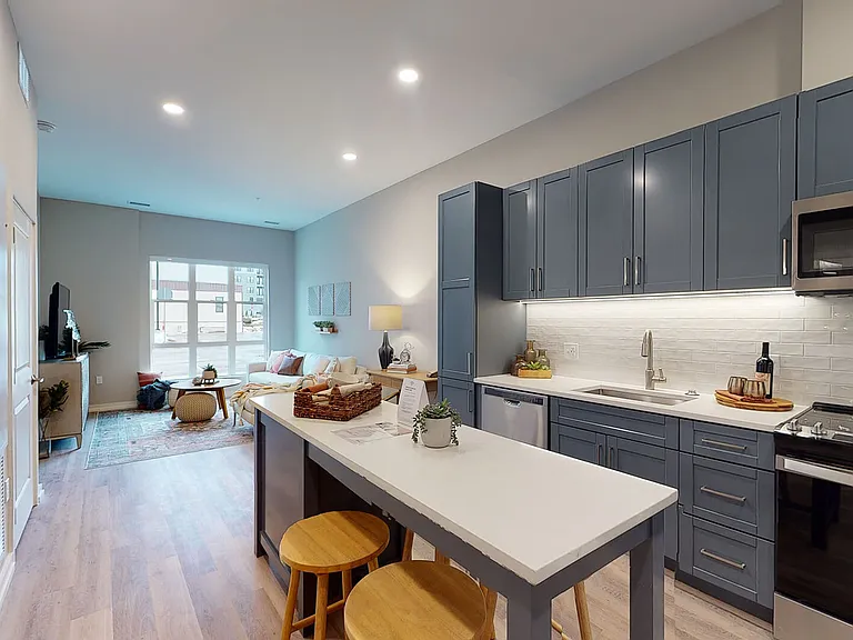 The George Apartments — Photo 10
