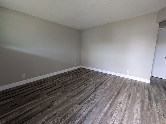 2nd image of 1024 W 29th St APT 3
