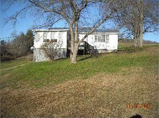 129 Marks Cir, Gandeeville, WV 25243
