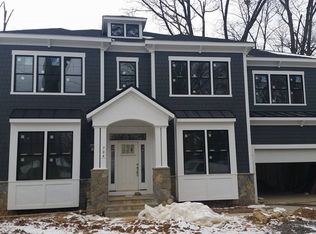 704 Cottage St SW, Vienna, VA 22180