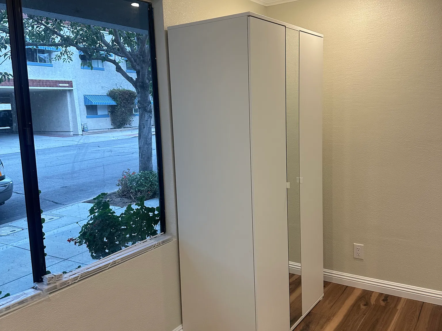 Studio, 400 sqft, $1,850 — Photo 2