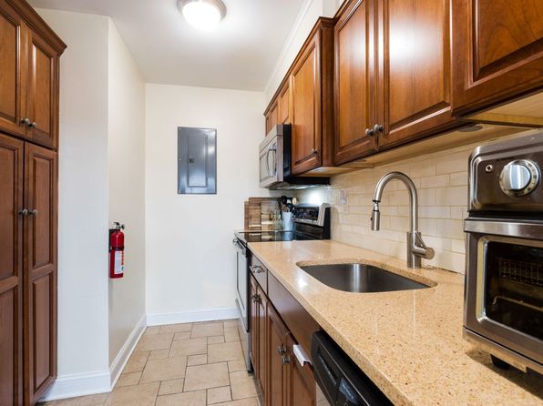 16D Troy Dr