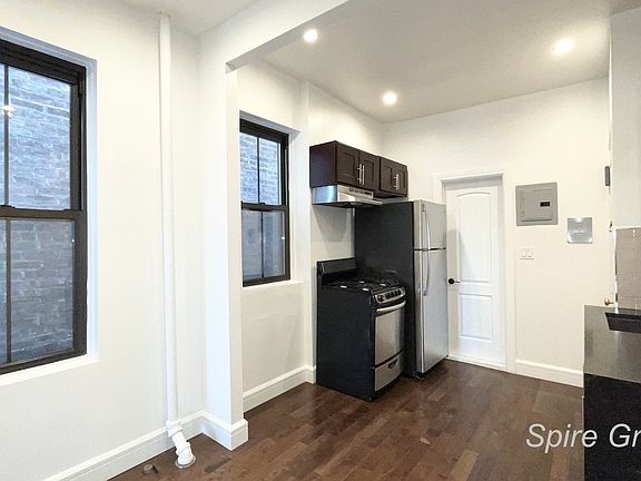3rd image of 226 W 4th St #A5