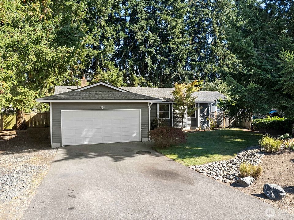 1st image of 15813 93rd Avenue E